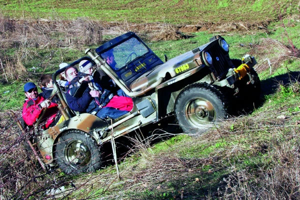  Jeep safari με βάση τον ξενώνα Βάττυνα