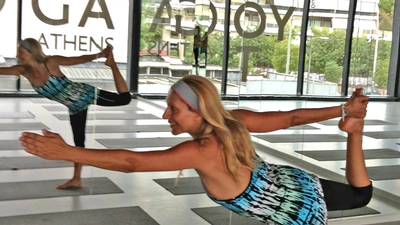 Hot yoga: η νέα τρέλα της πόλης 