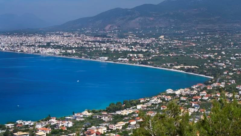 Καλαματιανό πανοραμίκ από τον λόφο της Βέργας.