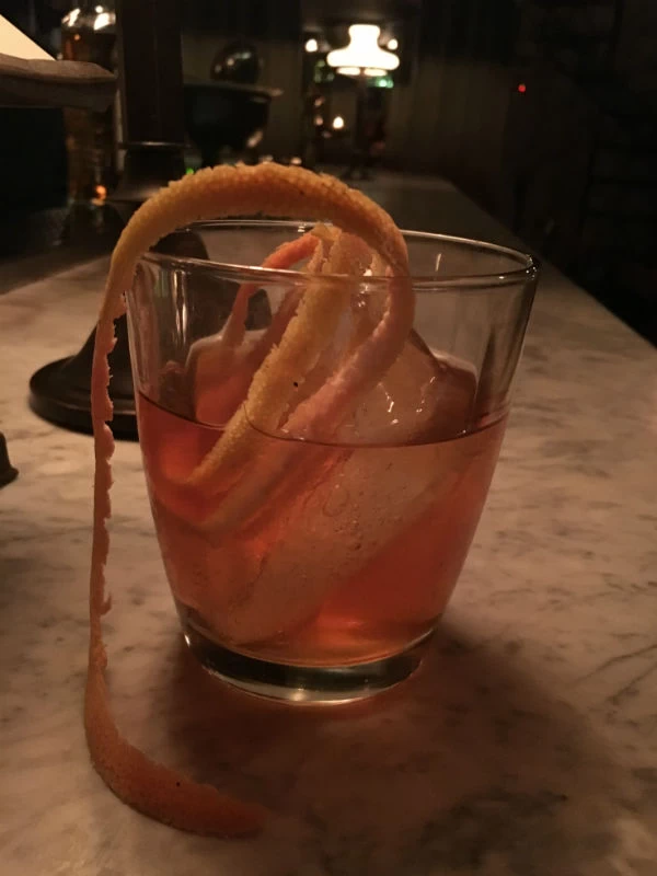 Cocktail με whisky (Ipitou the bar)