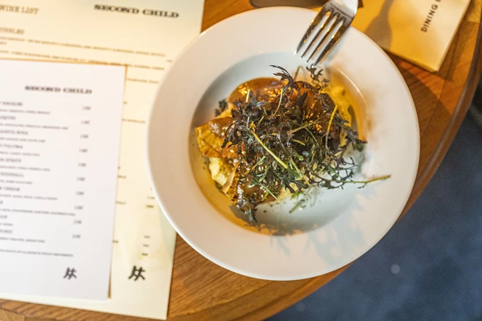 Το μπαρ - εστιατόριο Second Child στο Νέο Ψυχικό 13