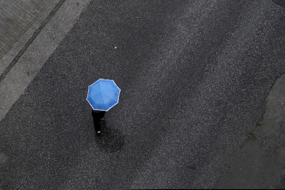 Κακοκαιρία στην Αττική: Τι ισχύει με μετακινήσεις, σχολεία, εργασία και πότε εξασθενούν τα φαινόμενα