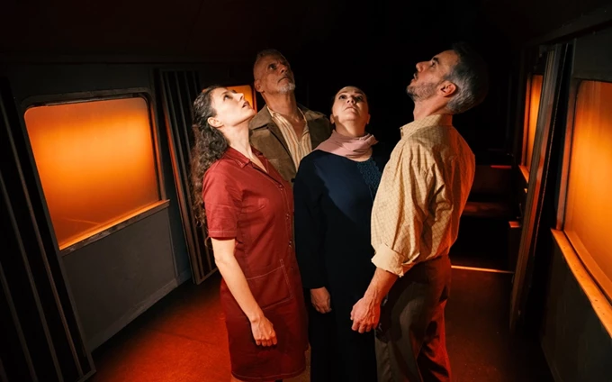 Πυρεξία - Τρία οράματα για τη Μέση Ανατολή3