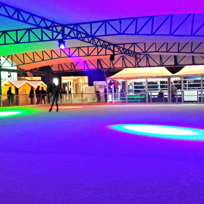 village παγοδρόμιο