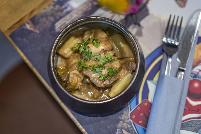 Το νέο μεζεδοπωλείο της Μαρίνας Χρονά, Meigma, στον Κεραμεικό 10