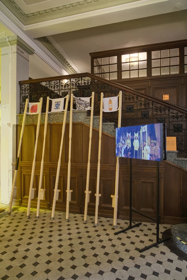 Ahmet Ogut, Balanced Banners, 2022, Andrius Arutiununian, Εγκατατάσταση, 2022, ‘The little bird must be caught’, Survival Kit ‘13