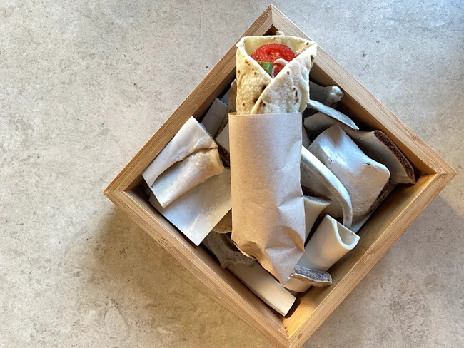 Σφακιανό τυλιχτό στο Χαρούπι