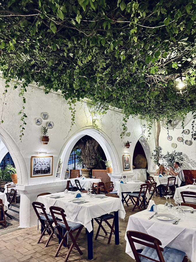 Το εστιατόριο Μαυρίκος στη Ρόδο