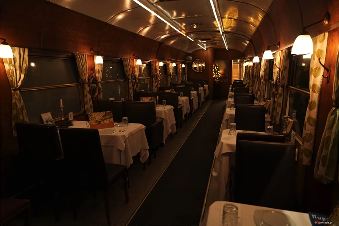 Τρένο στο Ρουφ wagon restaurant