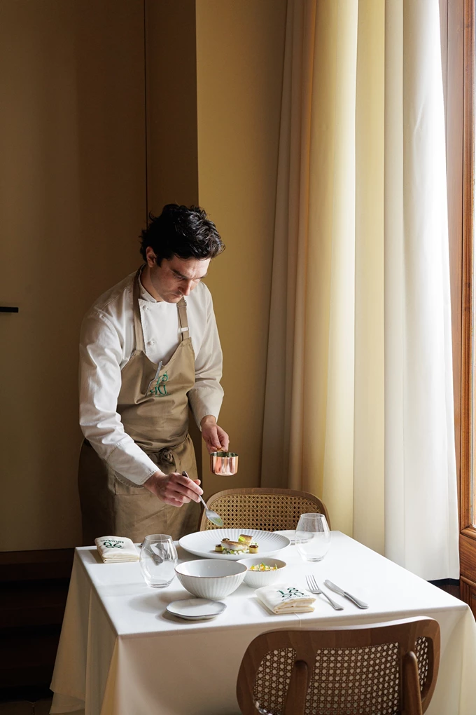 Το νέο εστιατόριο 1890 στην Αθήνα και την πλατεία Αγίας Ειρήνης 3