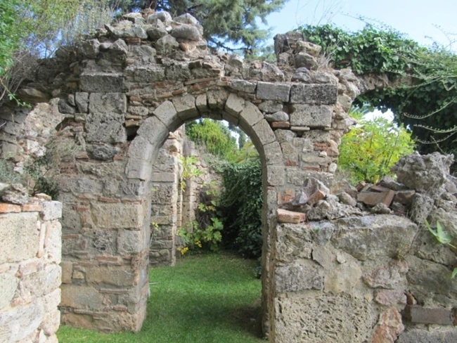 Ο μεταβυζαντινός ναός του Αγίου Αθανασίου