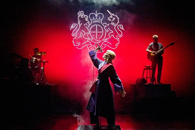 National Theatre Live Ρόζαμουντ Πάικ Inter Alia