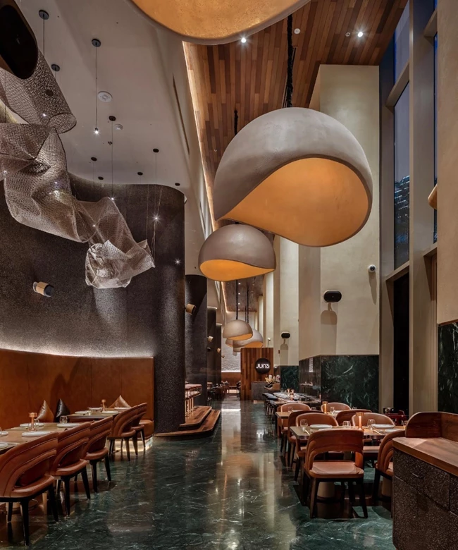 Τα καλύτερα νέα εστιατόρια του πλανήτη, σύμφωνα με το Condé Nast Traveler - Το Jun's στο Ντουμπάι