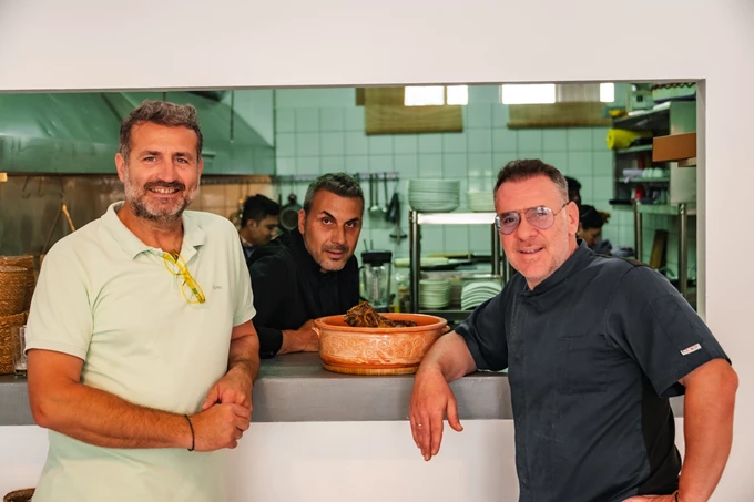 Το Kantouni Taverna στην Κύθνο 5