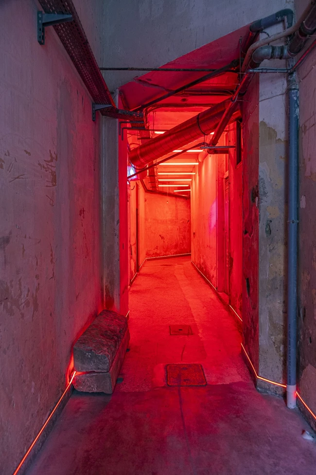 Το νέο μπαρ - εστιατόριο 34 Athens στην πλατεία Καρύτση 2