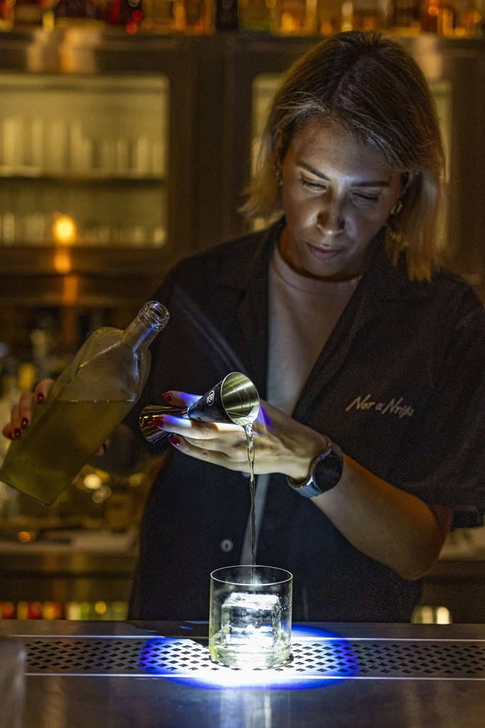 Εστιατόριο Μπαρ Ντίβα στο Κολωνάκι