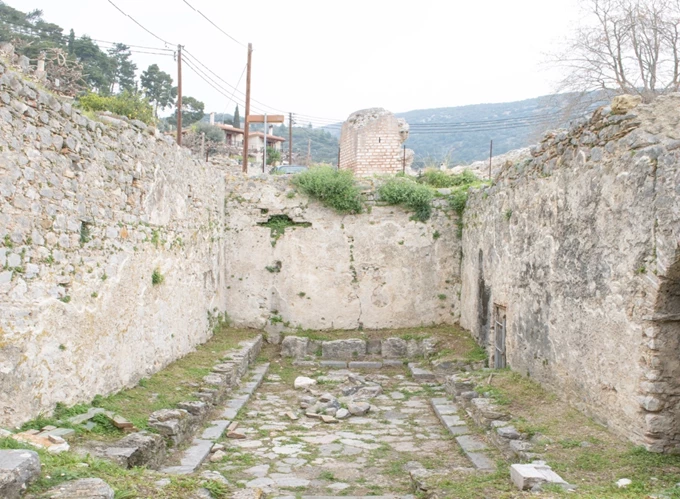 Αποκατάσταση του οθωμανικού λουτρού στη Ναύπακτο