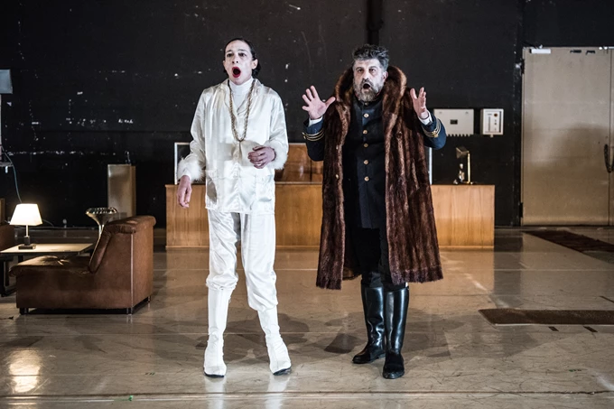 Χορός του θανάτου από Γιάννη Χουβαρδά