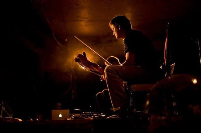 Στο Sister, οι Πέμπτες είναι scrap 1