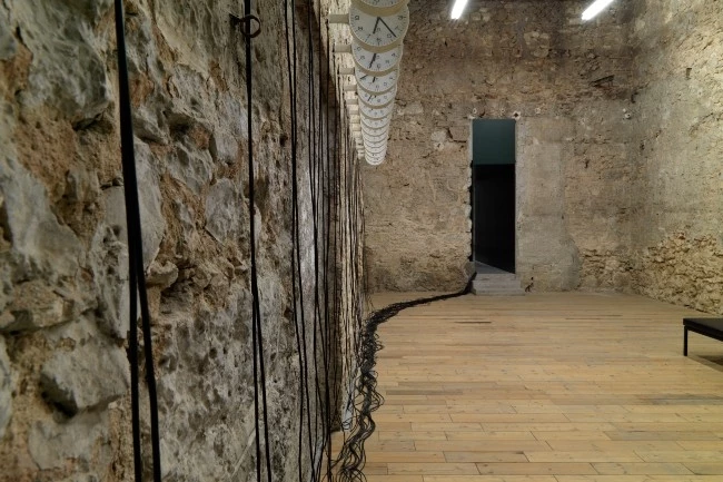 Άποψη εγκατάστασης, μητέρες, Rodeo, Πειραιάς, 2022