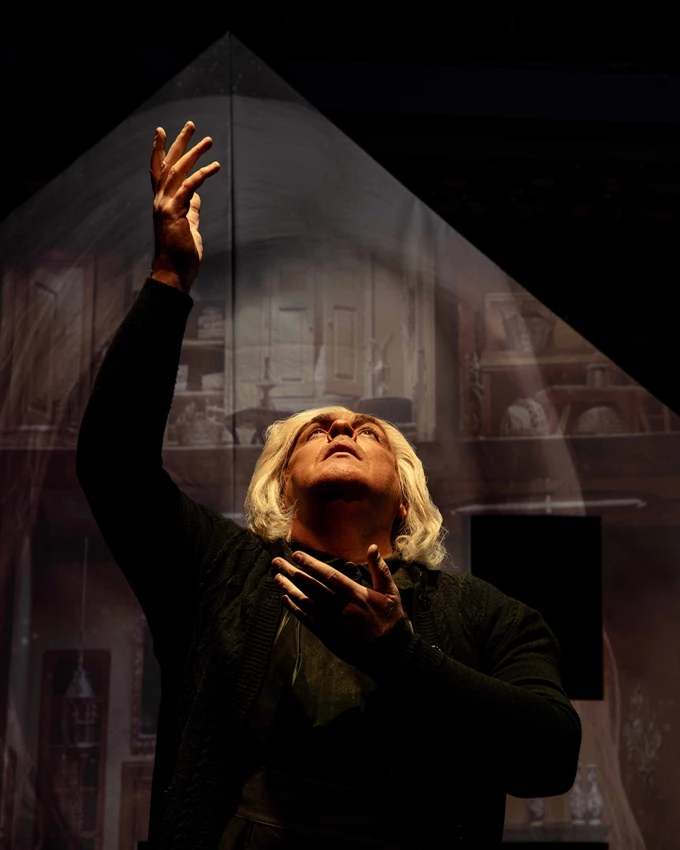 ΕΙΜΑΙ Η ΓΥΝΑΙΚΑ ΜΟΥ