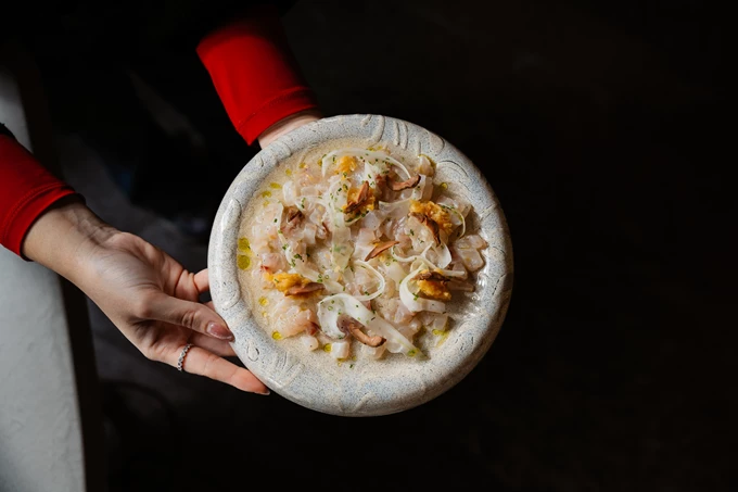 Nyn Esti: Η γαστρονομική εμπειρία στο ΕΜΣΤ επεκτείνεται με νέο μεσημεριανό μενού 6