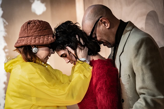 Έντα Γκάμπλερ Καραντζάς