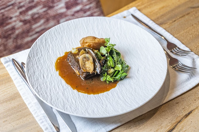 Το εστιατόριο Pomo d’ Oro στο Ark και το Symposio at Ark 14