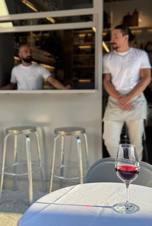 Το νέο wine bar Pet Nat στο Περιστέρι 112