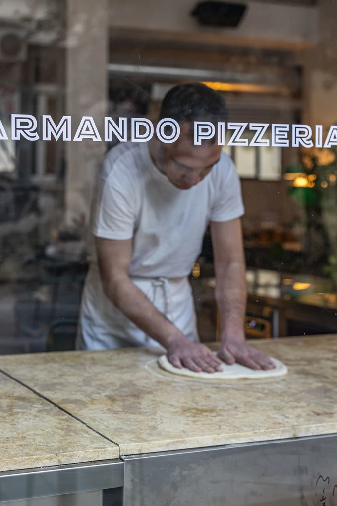 Η πιτσαρία Armando στον Κεραμεικό 16
