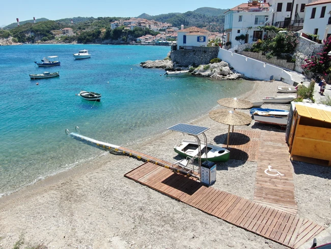 Παραλία στη Σάμο προσβάσιμη για ΑμεΑ με εγκατάσταση SEATRAC