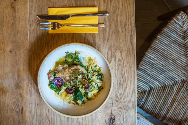 Κατσικάκι με χυλοπίτα - Annie Fine Cooking