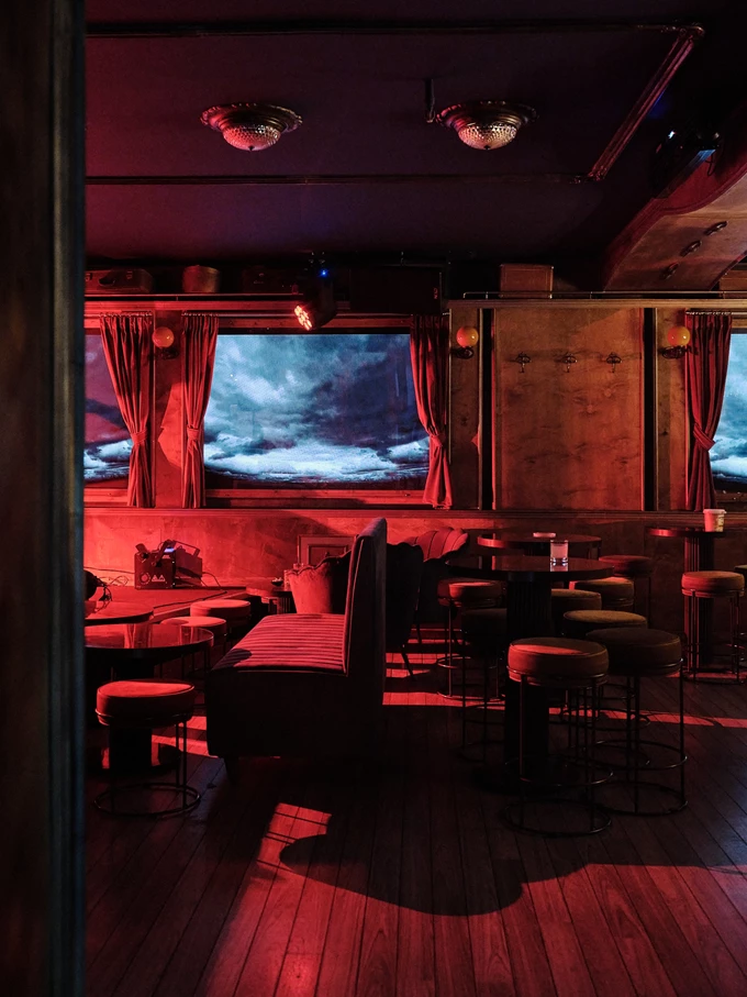 Το Doors στο Κολωνάκι 7