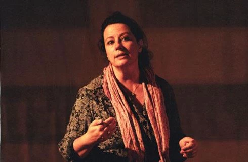 Αγγέλα Παπάζογλου, Άννα Βαγενά