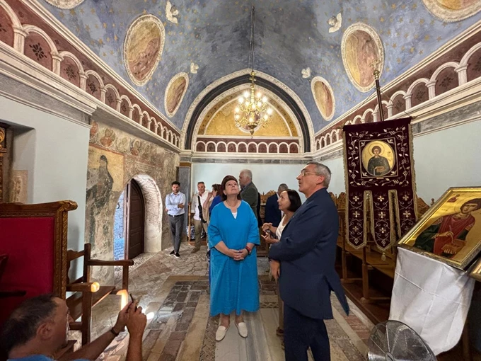 Η Υπουργός Πολιτισμού και ο Περιφερειάρχης Νοτίου Αιγαίου στον Άγιο Παντελεήμονα Τήλου