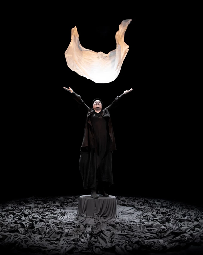 Η κυρά της Ρω