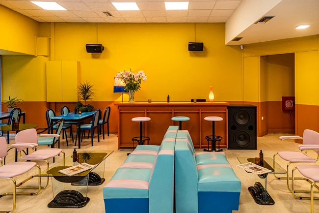 ΤΟ APOTEKA ΜΠΑΡ ΣΤΗΝ ΒΙΚΤΩΡΙΑ 1