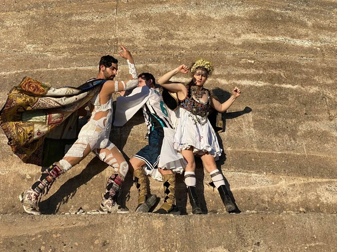 To the Center, 16th ATHENS VIDEO DANCE PROJECT