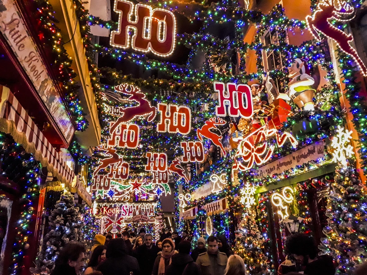 Τα δωρεάν πράγματα που μπορείς να κάνεις στην Αθήνα τον Δεκέμβριο