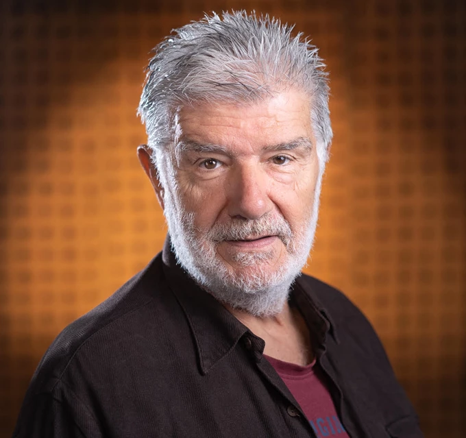 Νίκος Δαφνής