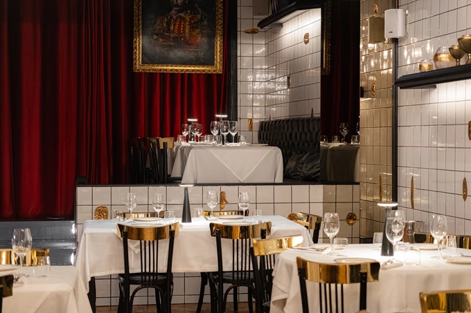 8 Hands Dinners με διαφορετική Surf & Turf ματιά στο Brutus Tavern 1