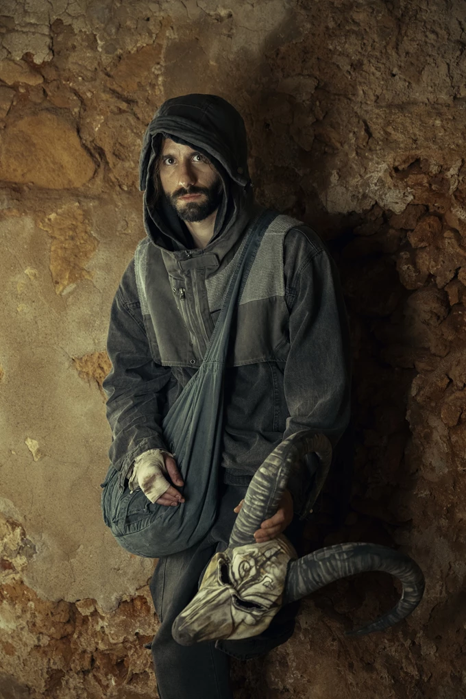 Ξανασταυρώνεται