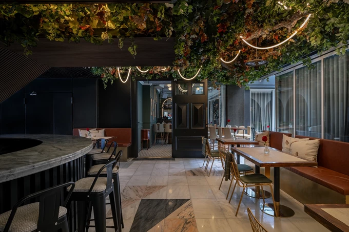 Το νέο 42 Bar στο Κολωνάκι 1