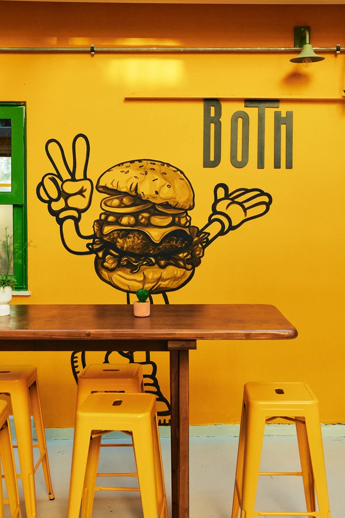 Το Both Burgers and Buns στη Νέα Πεντέλη 8