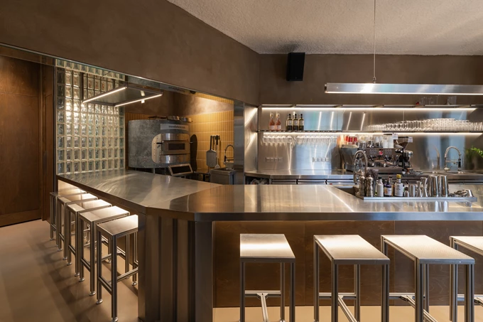 Το πίτσα-μπαρ PAF στην Πλατεία Βαρνάβα 2