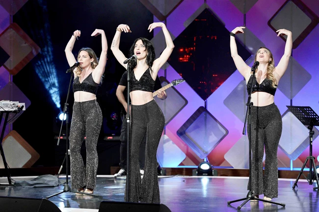 Sofita & Τhe Blue Sisters