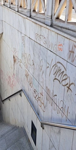 σταθμός Πανεπιστήμιο