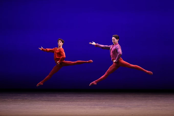 PARIS OPERA JUNIOR BALLET