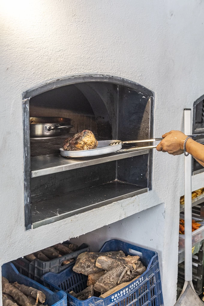 Το εστιατόριο Πλυτά στη Γούβα του Παγκρατίου 8