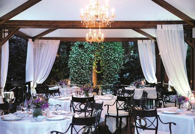 Εμβληματικά εστιατόρια που έχουν τιμηθεί με Βραβείο Ελληνικής Κουζίνας_Βάρδις